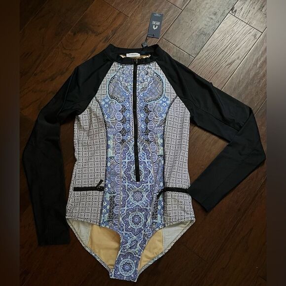Cabana Life Midnight Marrakesh Unisuit One-Piece 50+UV Protection Size Small NWT - Picture 13 of 14